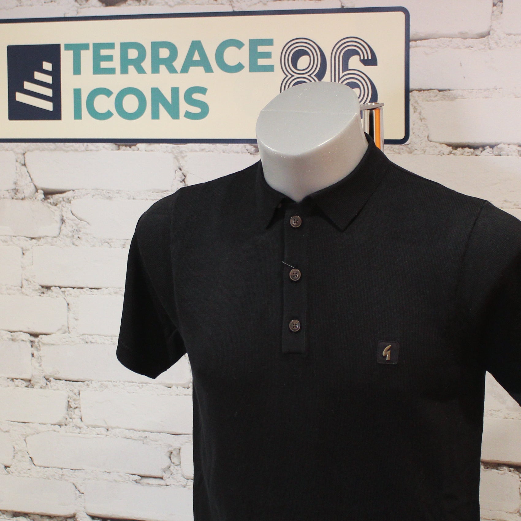 Gabicci Vintage Jackson Short Sleeve Plain Knit Polo - Black