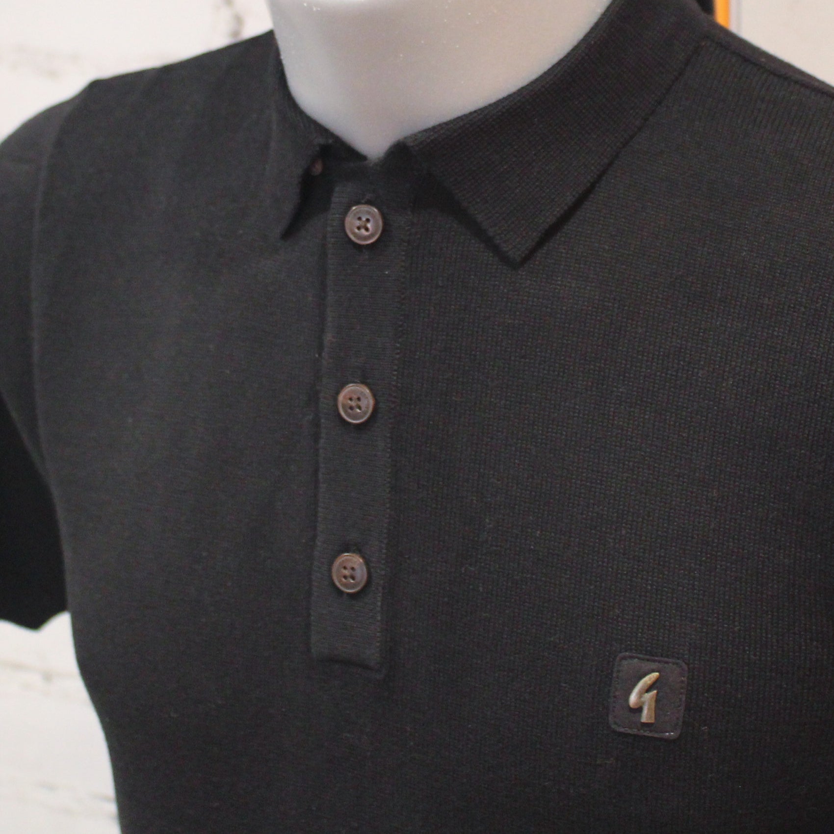 Gabicci Vintage Jackson Short Sleeve Plain Knit Polo - Black