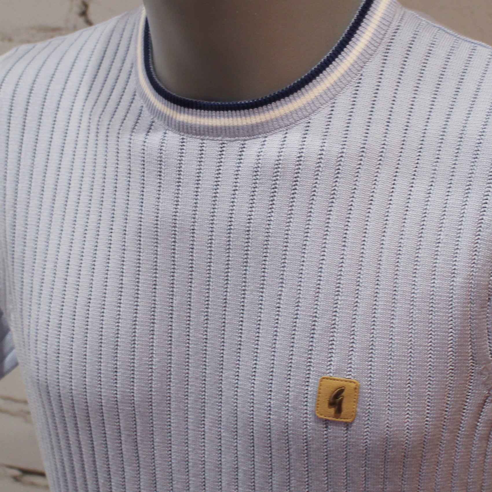 Gabicci Vintage Santino Short Sleeve Knit Crew Neck - Surf