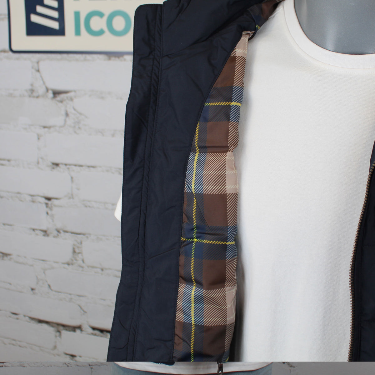 Lyle & Scott Archive Tartan Lined Gilet - Dark Navy