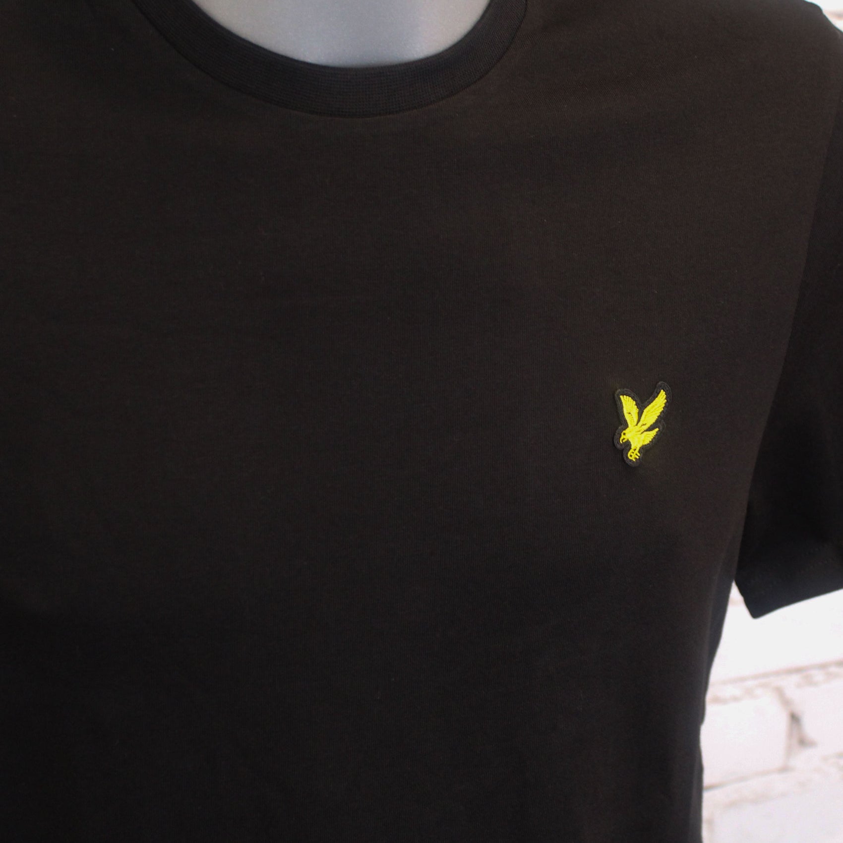 Lyle & Scott Cotton Crew Neck T-Shirt - Black