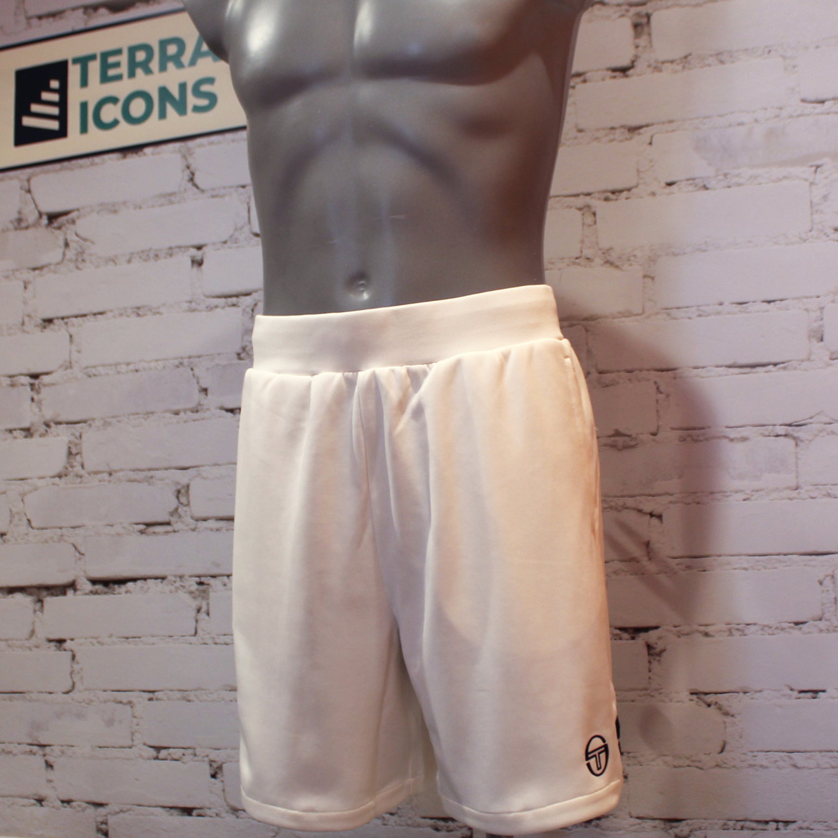 Sergio Tacchini New Orion Shorts - Gardenia / Maritime Blue
